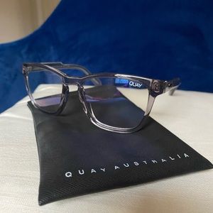 Quay Australia blue light reflecting glasses (non-prescription)